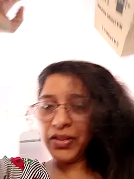 Snapshot of thanusi_2 chatting on September 2025 06:42:01 AM thanusi 2 online show from September 2025 06:42:01 AM