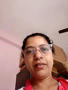 Snapshot of thanusi_2 chatting on September 2025 07:03:01 AM thanusi 2 online show from September 2025 07:03:01 AM