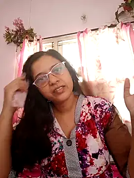 Snapshot of thanusi_2 chatting on October 2025 06:14:01 AM thanusi 2 online show from October 2025 06:14:01 AM