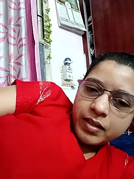 Snapshot of thanusi_2 chatting on September 2025 01:00:01 PM thanusi 2 online show from September 2025 01:00:01 PM