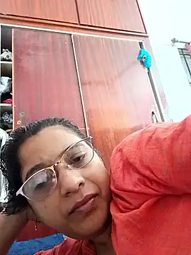 Snapshot of thanusi_2 chatting on September 2025 12:50:02 AM thanusi 2 online show from September 2025 12:50:02 AM