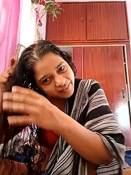 Snapshot of thanusi_2 chatting on September 2025 07:00:01 AM thanusi 2 online show from September 2025 07:00:01 AM