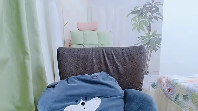 Winnie-01 online show from May 2026 03:25:01 AM