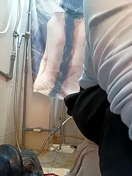 linhlinh xx87 online show from February 2026 01:32:01 PM