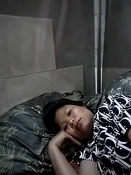 LinhNa999 online show from April 2026 01:50:02 PM