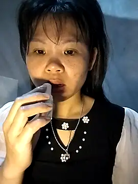 LinhNa999 online show from March 2026 02:03:02 AM