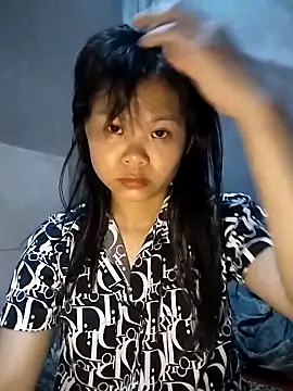 LinhNa999 online show from March 2026 03:18:02 AM