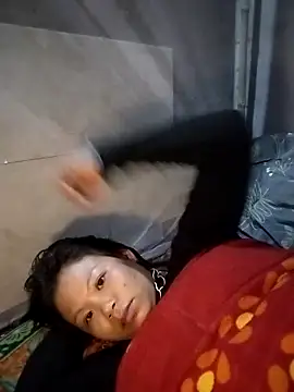 LinhNa999 online show from February 2026 06:33:01 AM