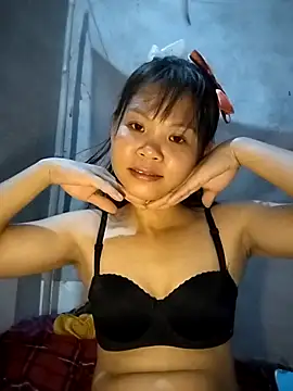 LinhNa999 online show from September 2025 12:43:02 PM
