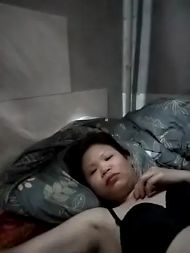 LinhNa999 online show from February 2026 03:12:02 PM