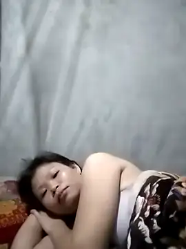 LinhNa999 online show from November 2025 02:17:01 AM