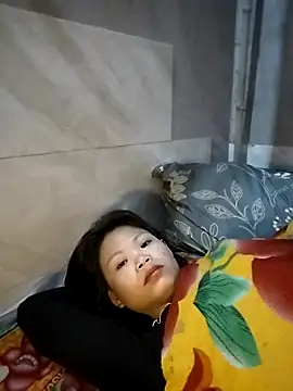 LinhNa999 online show from February 2026 01:38:02 AM