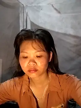 LinhNa999 online show from March 2026 08:27:01 AM