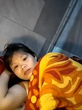 LinhNa999 online show from November 2025 01:55:01 PM