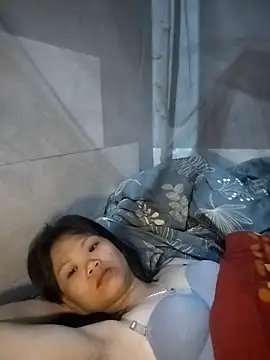 LinhNa999 online show from March 2026 01:24:01 AM