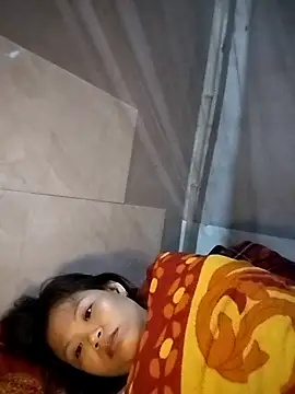 LinhNa999 online show from November 2025 01:04:02 AM