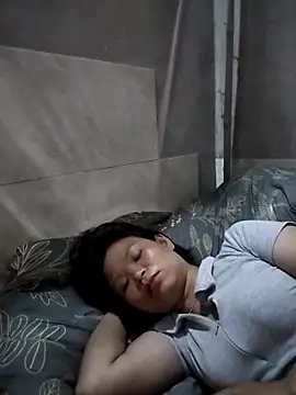 LinhNa999 online show from April 2026 12:24:02 AM