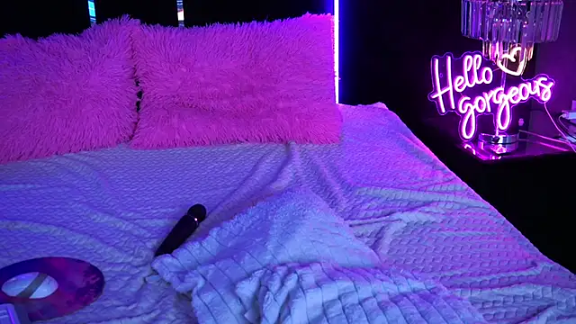 MysticGrace online show from November 2025 09:15:01 PM