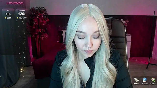 Snapshot of Sexy_Alexia69 chatting on October 2025 03:30:02 AM Sexy Alexia69 online show from October 2025 03:30:02 AM