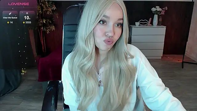 Snapshot of Sexy_Alexia69 chatting on October 2025 06:16:02 AM Sexy Alexia69 online show from October 2025 06:16:02 AM