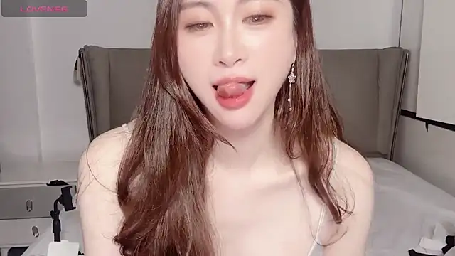 wuyueaini online show from September 2025 06:29:02 AM