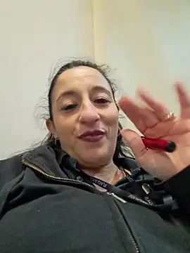 Snapshot of monella821 chatting on November 2025 06:08:01 PM monella821 online show from November 2025 06:08:01 PM