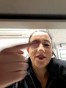 Snapshot of monella821 chatting on December 2025 05:22:02 PM monella821 online show from December 2025 05:22:02 PM