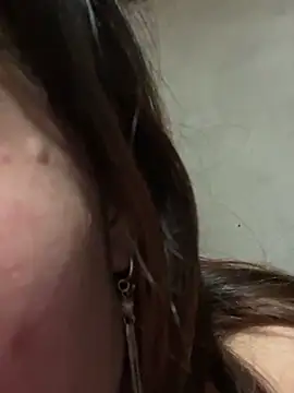 Snapshot of Sunny_lotus chatting on December 2025 12:31:02 PM Sunny lotus online show from December 2025 12:31:02 PM