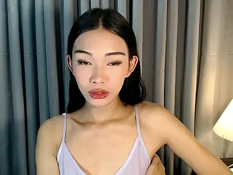 holyakiesha online show from February 2026 12:18:01 PM