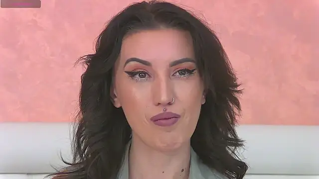 Snapshot of EnyaHazell chatting on November 2025 06:55:02 PM EnyaHazell online show from November 2025 06:55:02 PM