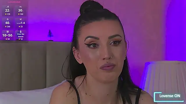 Snapshot of EnyaHazell chatting on December 2025 08:04:02 PM EnyaHazell online show from December 2025 08:04:02 PM