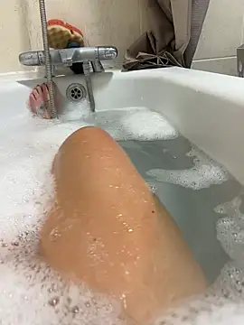 Anastasia-BlondeXX online show from December 2025 05:35:01 PM