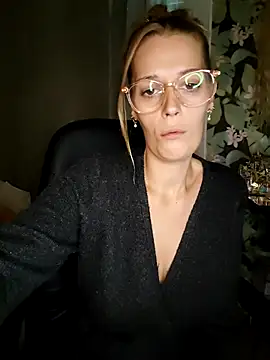 Snapshot of Mila_Luciphya chatting on September 2025 08:32:01 AM Mila Luciphya online show from September 2025 08:32:01 AM