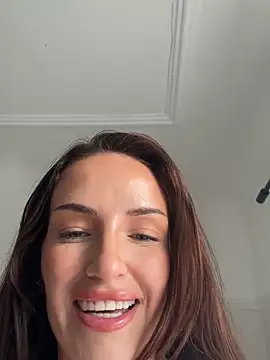 Snapshot of Nikki__Foxx chatting on September 2025 09:08:01 AM Nikki  Foxx online show from September 2025 09:08:01 AM