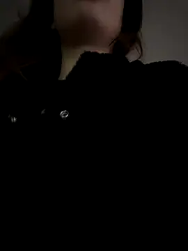 Isabela Colins online show from September 2025 11:48:02 AM