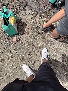 Snapshot of Manu97k chatting on April 2026 12:23:01 PM Manu97k online show from April 2026 12:23:01 PM