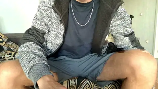 Manu97k online show from January 2026 06:02:02 PM