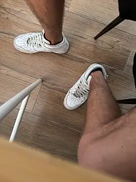 Manu97k online show from November 2025 04:55:02 PM