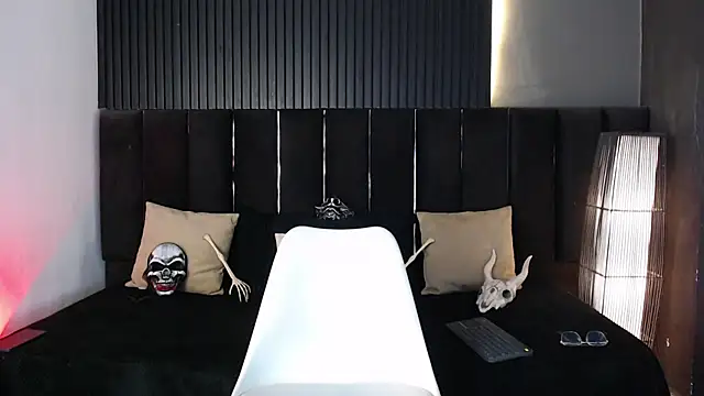 Dominic ghost online show from October 2025 10:10:01 PM