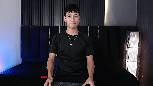 Dominic ghost online show from April 2026 11:05:01 PM