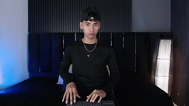 Dominic ghost online show from April 2026 12:45:02 AM