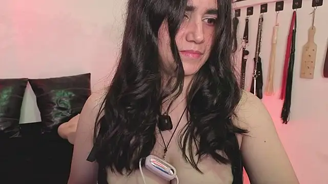 elowen halley1 online show from January 2026 08:45:01 PM