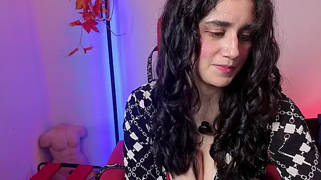 elowen halley1 online show from April 2026 08:17:01 PM