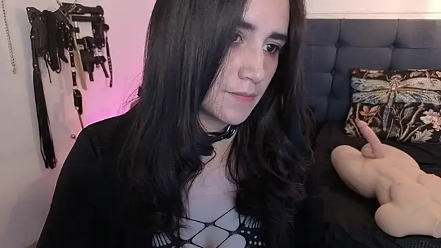elowen halley1 online show from September 2025 07:05:01 PM