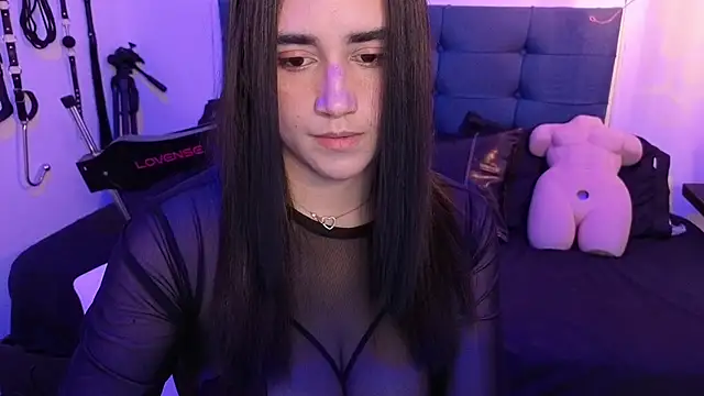 elowen halley1 online show from October 2025 07:59:01 PM