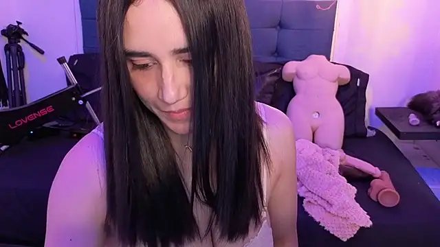 elowen halley1 online show from October 2025 07:36:01 PM