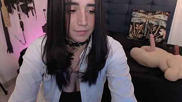 elowen halley1 online show from September 2025 06:52:01 PM