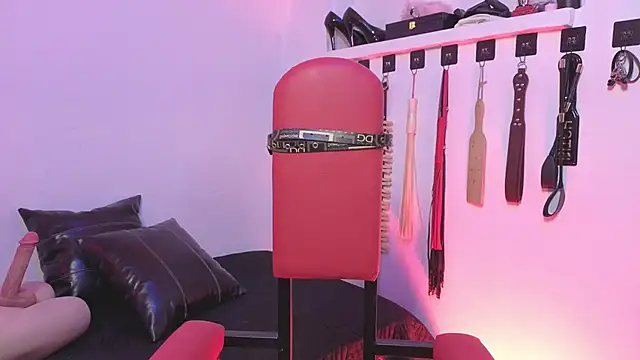 elowen halley1 online show from February 2026 08:05:02 PM