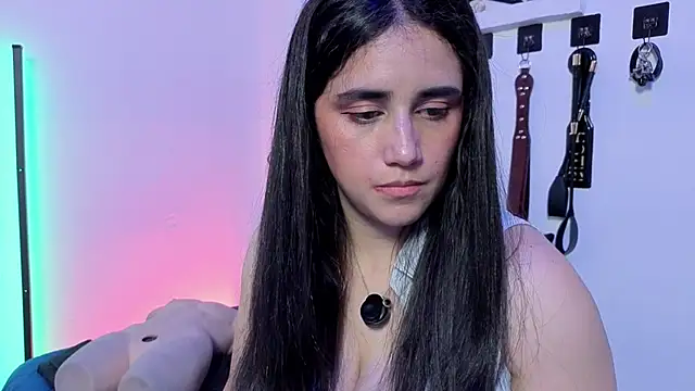 elowen halley1 online show from February 2026 08:09:01 PM