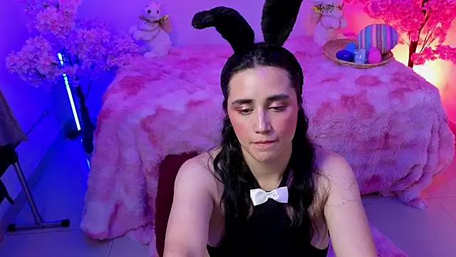 elowen halley1 online show from April 2026 08:59:01 PM